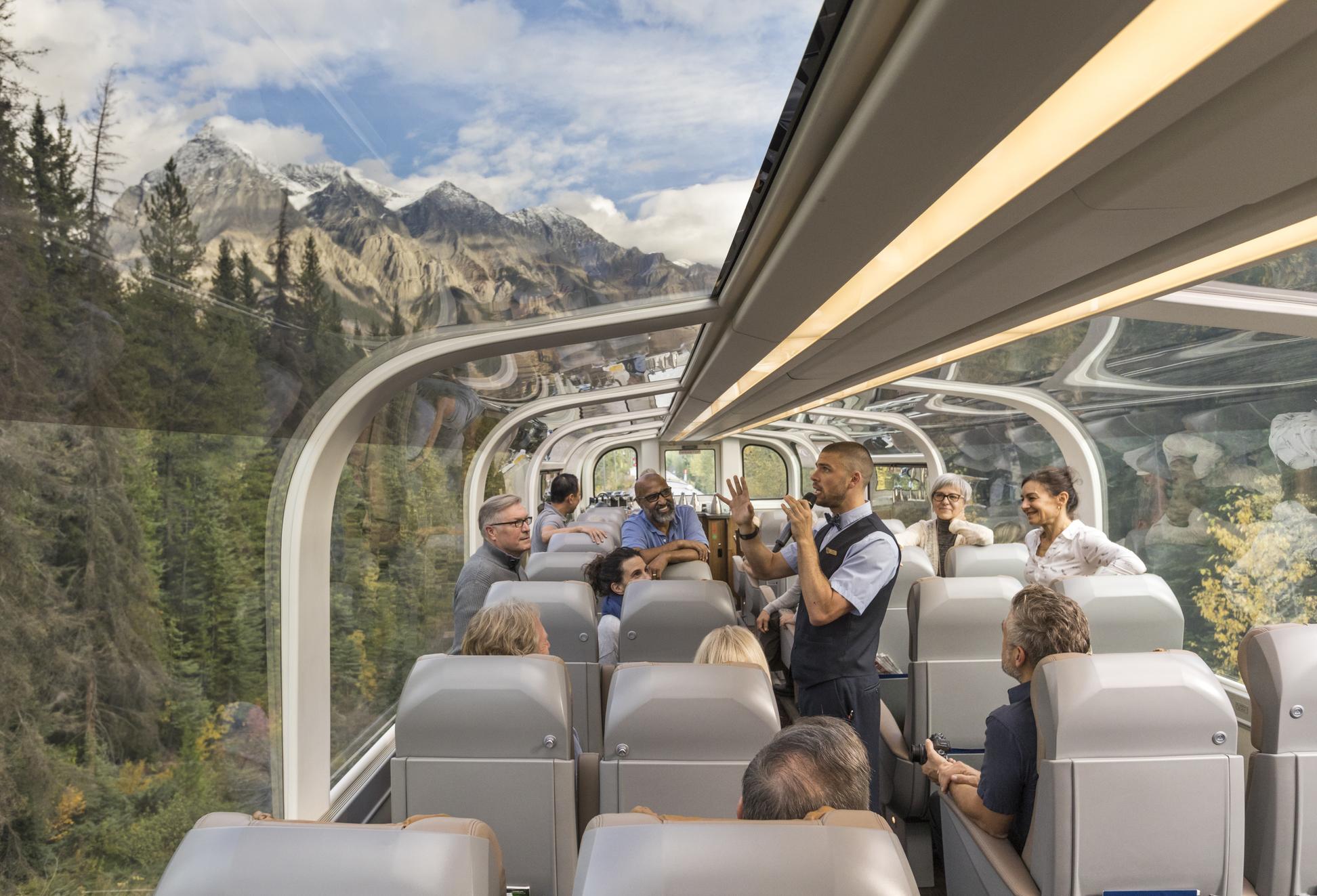 Guests enjoying panoramic views in GoldLeaf Service